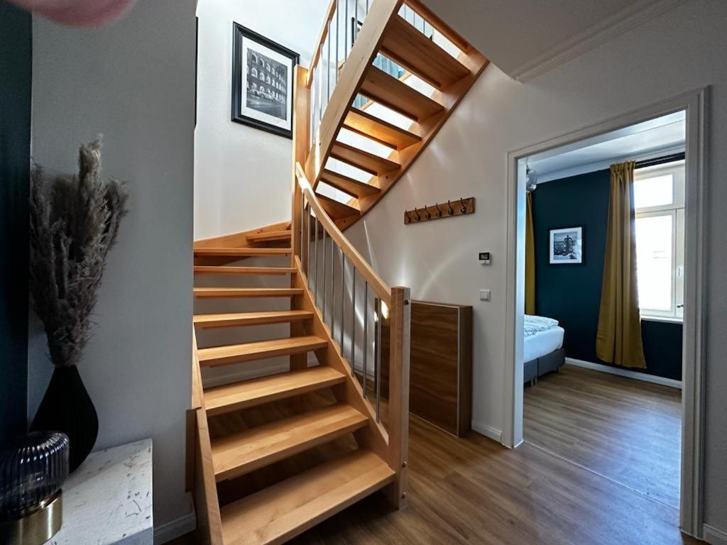 Nr 14 - Hochwertiges 3 Zimmer Maisonette Appartment Mit Grosszugigen Wohnbereich Und Balkon Leipzig Luaran gambar
